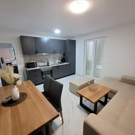 Apartments Aversu Umag Exterior photo
