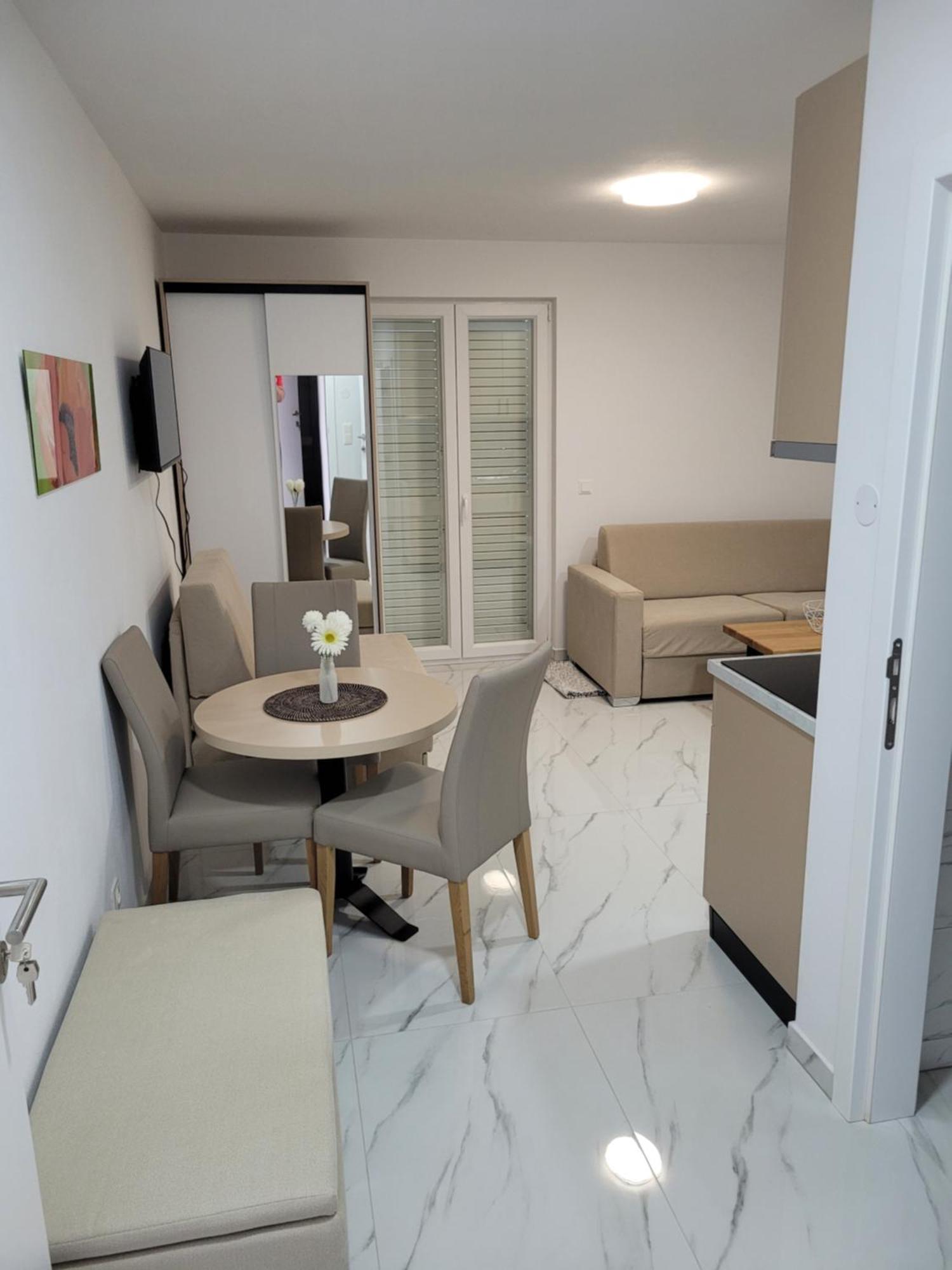 Aversu Apartment *