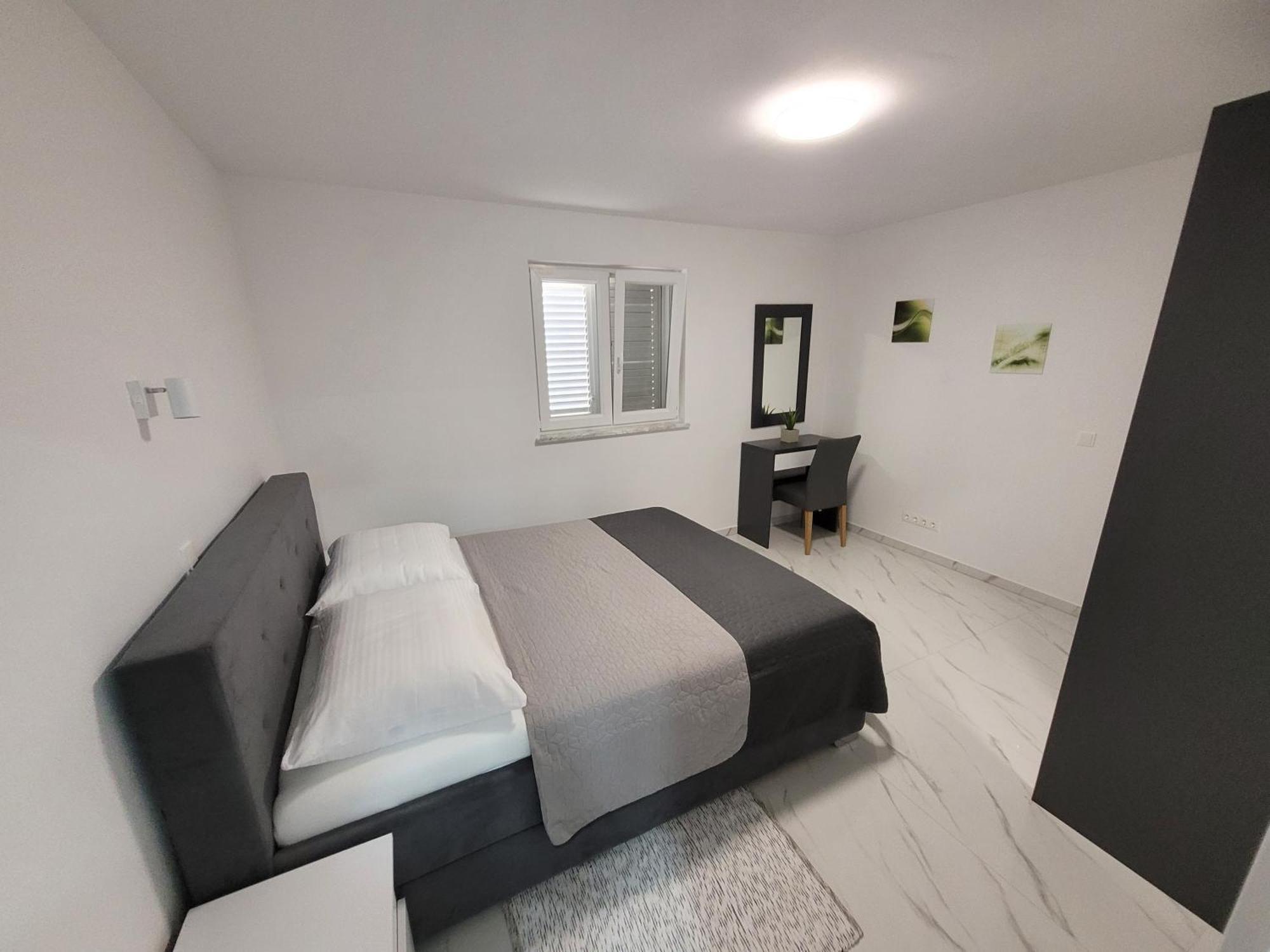 Aversu Apartment *